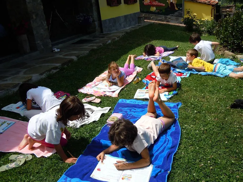B&B Il Bosco delle Fate Corniglio 3*,  Italia
